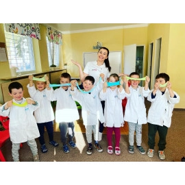 DETSKÝ LABORATÓRNY PLÁŠŤ